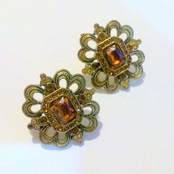 Vintage Avon Ornate Gold Tone Cognac Rhinestone Earrings - Picture 2 of 3